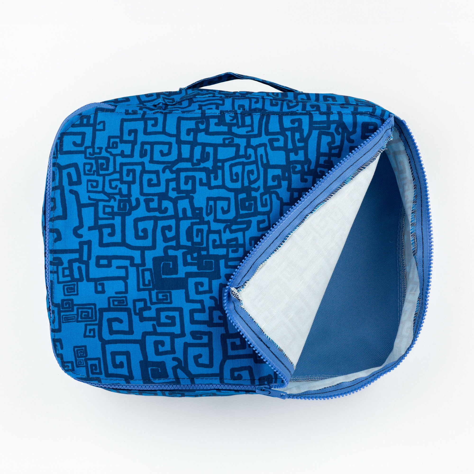 Grecian Grid Packing Cube in Midnight