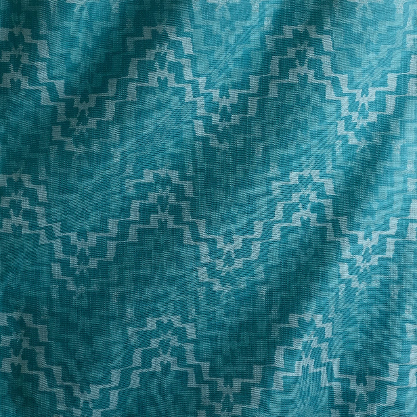 Organic Zig Zag in Ocean