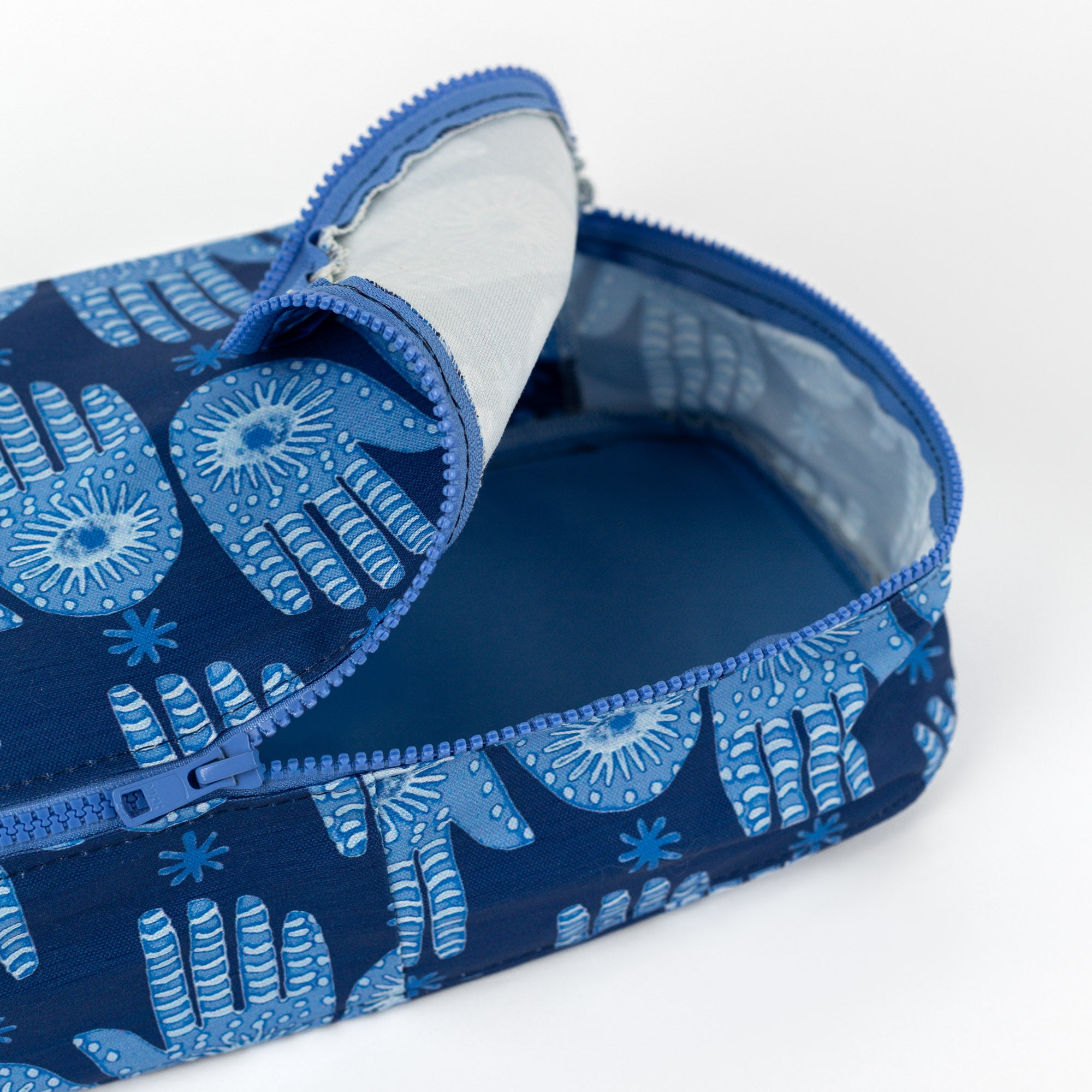 Hamsa Packing Cube in Midnight